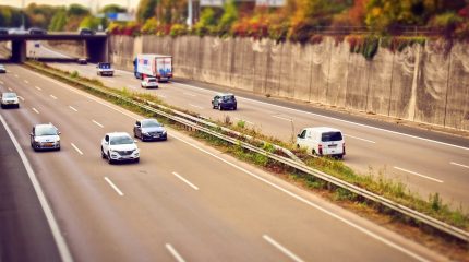 Why Prefer Professional Vehicle Moving Companies For Car Shifting?